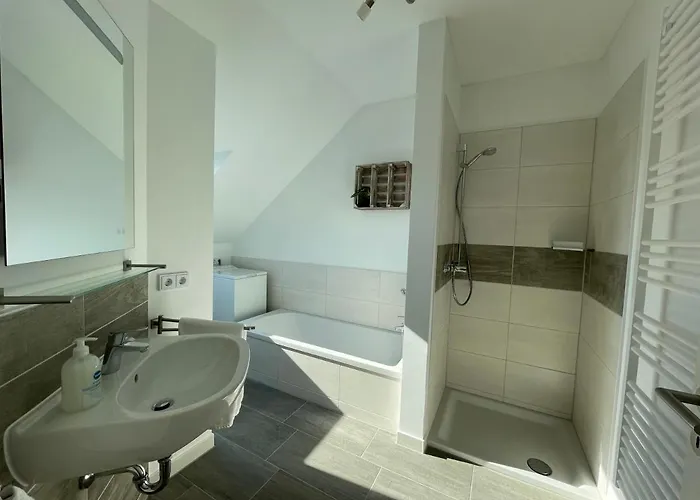 Moderne Mit Balkon Inmitten Der Lausitz